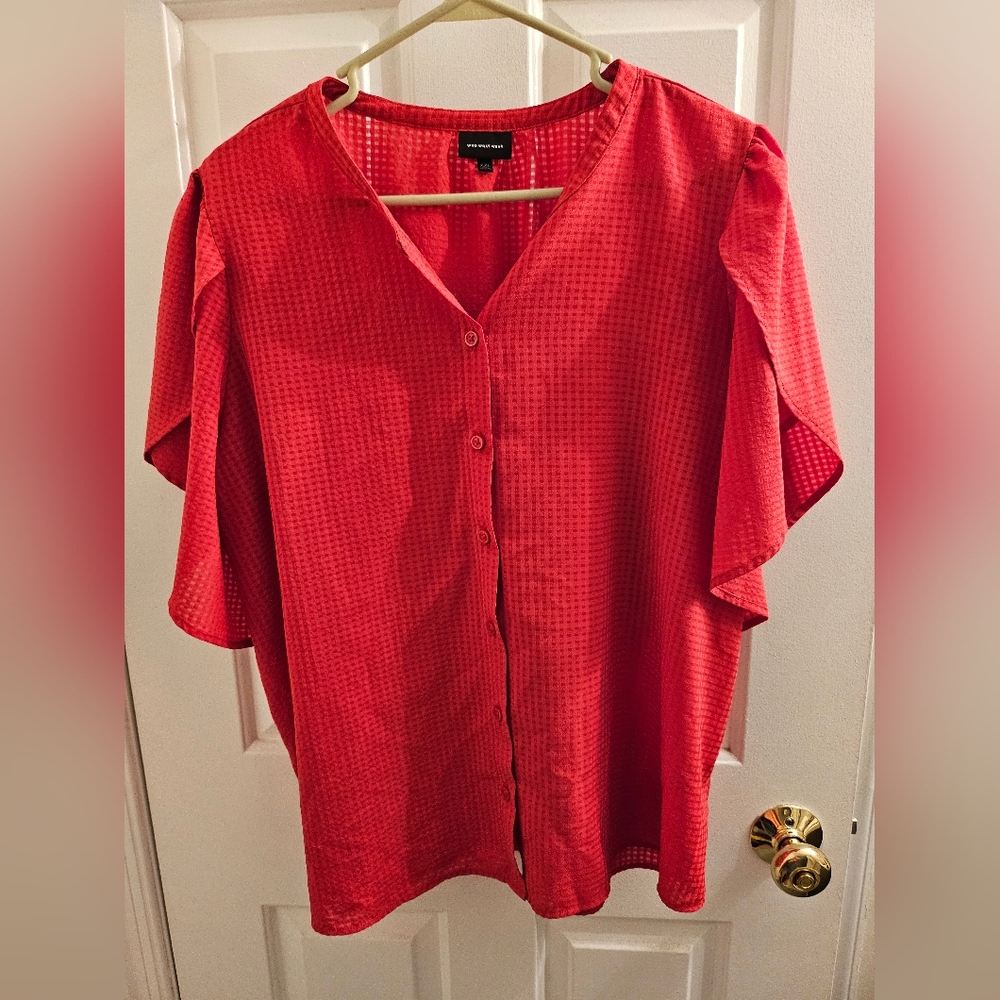 WhoWhatWhere Tulip sleeve top